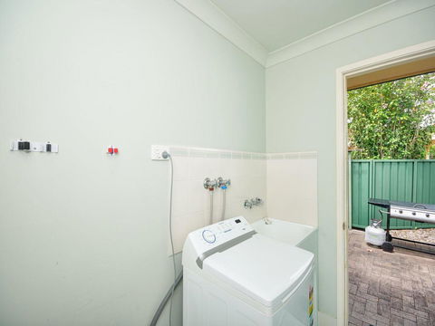 Close To Tea Gardens Waterfront - Accommodation Bookings 2