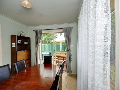 Close To Tea Gardens Waterfront - Accommodation Bookings 1