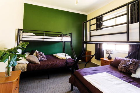 Coal D' Vine Cottage - Cessnock NSW - Accommodation Bookings 2