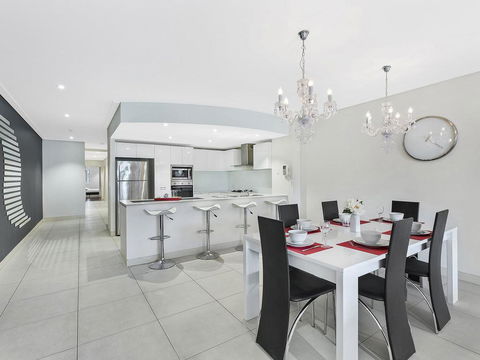 Coast Luxury Apartment 21 - Accommodation Bookings 0