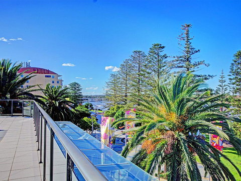 Coast Luxury Apartments 17 - Accommodation Bookings 1