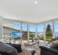 COASTAL HAVEN - panoramic ocean views