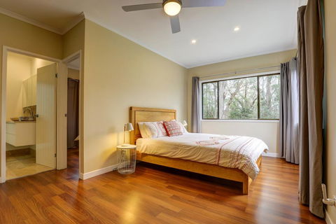 Cockatoo Hideaway - Accommodation Bookings 2