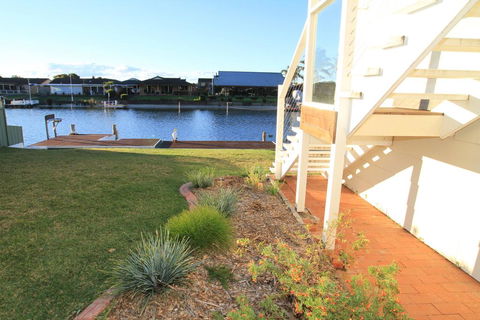 Cockatoo House - Accommodation Bookings 1