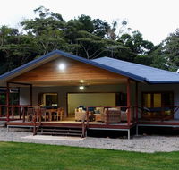 Coconut Beach House - Accommodation Bookings