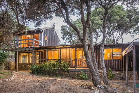 Coleys Beach House Yallingup - Accommodation Bookings 1