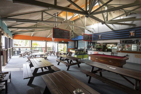 Colonial Village Cabins, Camping & Tours - Hervey Bay YHA - Accommodation Bookings 3