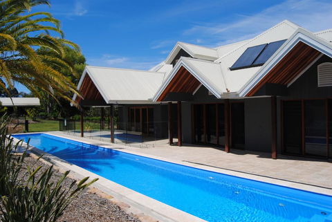 Colorado - Beauty Nestled In The Heart Of Bonville - Accommodation Bookings 0