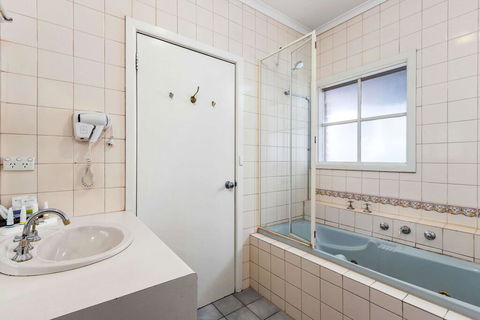 Comfort Inn Greensborough - Accommodation Bookings 1
