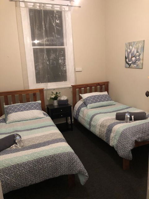 Commercial Hotel - Accommodation Bookings 0