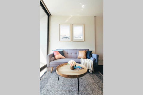 Convenient & Cozy 1BR Next To Mall. 10 Min To CBD - Accommodation Bookings 2