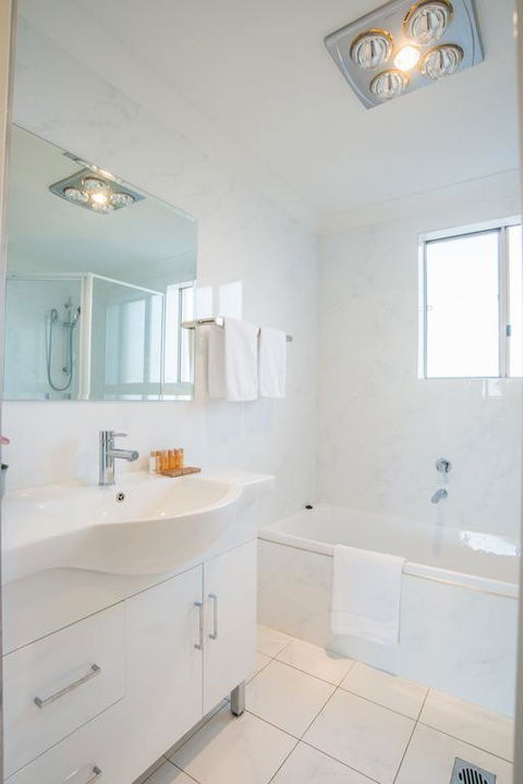 Convenient 2bed Rockdale APT Next To Station&Beach - Accommodation Bookings 3