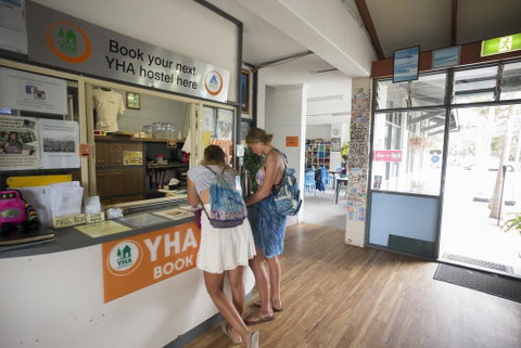Coolangatta YHA Backpackers - Accommodation Bookings 2