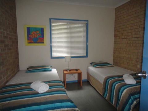 Coolum Budget Accommodation - Accommodation Bookings 3