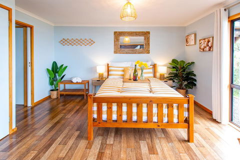 Coota Views Unit - Accommodation Bookings 0