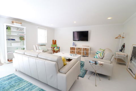Corella Studio Apartment In Raffetys Resort - Accommodation Bookings 3