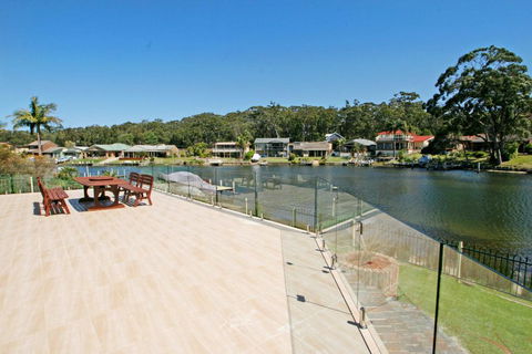 Cormorant Waterfront Home - Accommodation Bookings 0