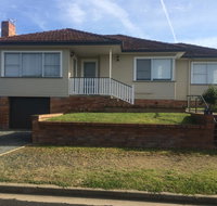 Costa Park Cottage Ena - Armidale - Accommodation Bookings