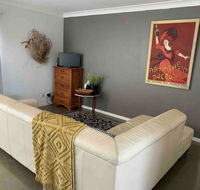 Cosy 1 Bedroom Unit With Views Of The City - Accommodation Bookings