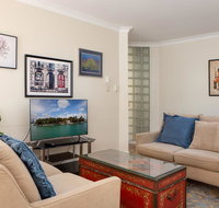 Cosy Family Apartment with Parking and Balconies - Accommodation Bookings