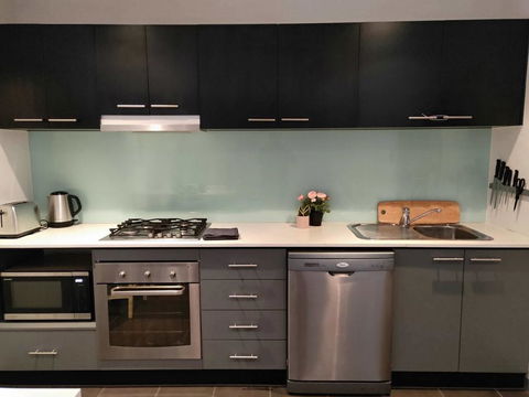 Cosy Modern Apartment In Brunswick - Accommodation Bookings 3