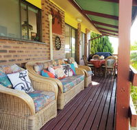 Cottage by the Bay