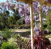 Country Charm Retreat BB - Accommodation Bookings
