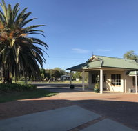 Country Gardens Motor Inn - Accommodation Bookings