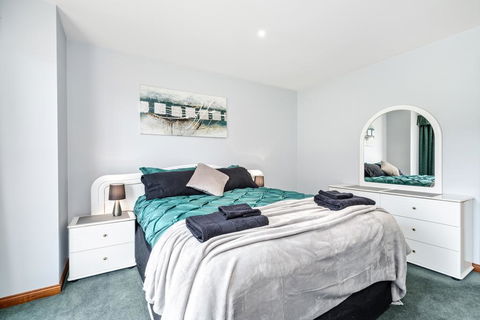 Country Meets Town - Accommodation Bookings 1