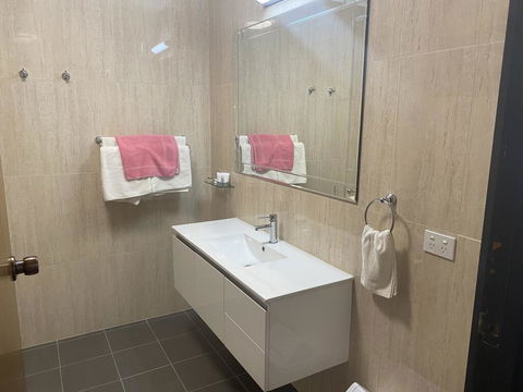 Country Plaza Halls Gap - Accommodation Bookings 3
