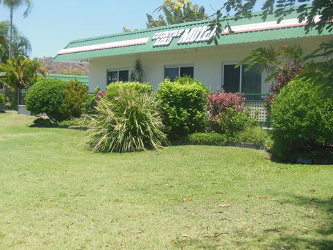 Country Road Motel - Accommodation Bookings 3
