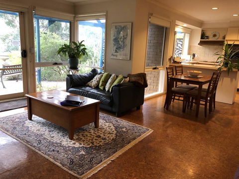 Countryside Retreat Spa Cottage Hepburn - Daylesford - Accommodation Bookings 2