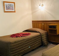 County Lodge Motor Inn