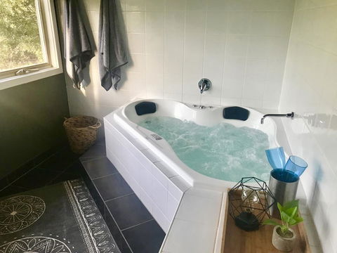 Couples Private Spa Retreat - Accommodation Bookings 2