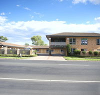 Cousins Motor Inn