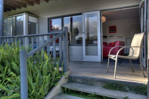Cove Beach Apartment 1 - Accommodation Bookings 3
