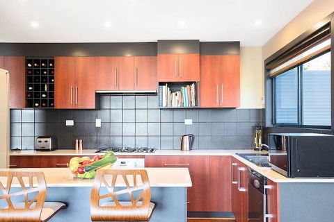 Cove View Retreat - Accommodation Bookings 3