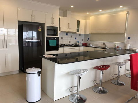 Cowes Holiday Haven - Property #2 - Accommodation Bookings 1