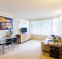 Cozy One Bedroom Apartment in Waverton - Accommodation Bookings