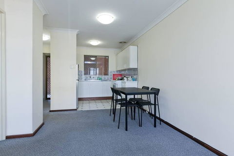 Cozy South Perth Unit Next To Perth Zoo - Accommodation Bookings 1