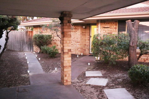 Cozy Stay @ Purser Cove Near University, Hospital & Transport - Accommodation Bookings 0