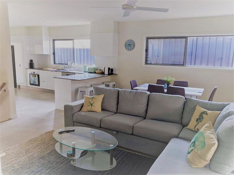 Cress Coast - Accommodation Bookings 1