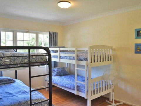 Cuddles Cottage' 4 Christmas Bush Avenue - Pet Friendly Holiday House Near Dutchies - Accommodation Bookings 2