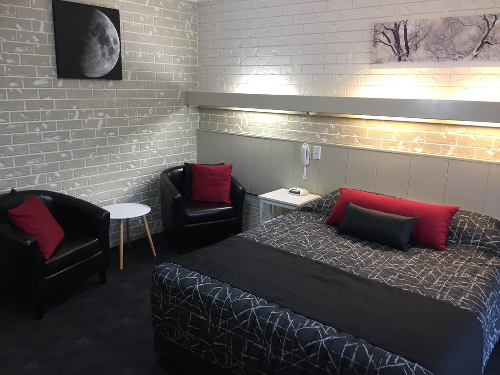  Accommodation Bookings