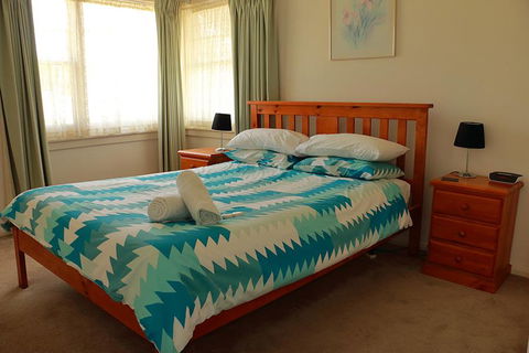 Curnows - Accommodation Bookings 1