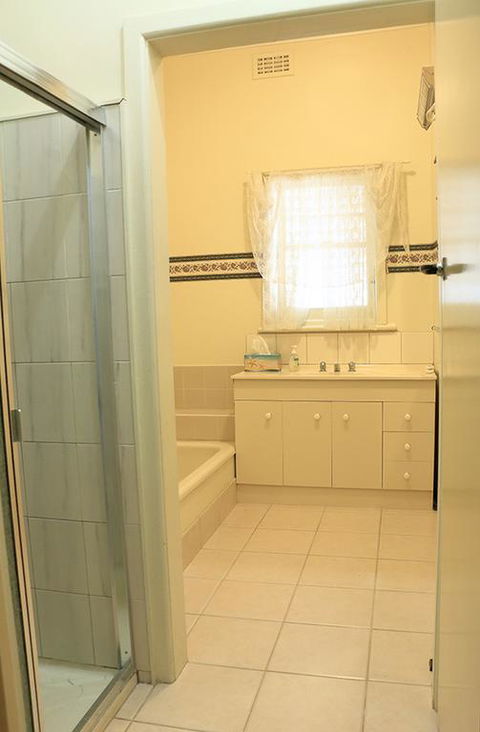 Curnows - Accommodation Bookings 3