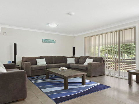 Currambene Cottage - All About Location - Accommodation Bookings 3