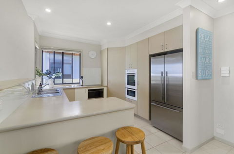 Currumbin Beachside Holiday Home - Accommodation Bookings 3