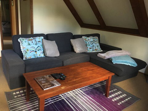 Dancing Waters Cottage - Accommodation Bookings 1