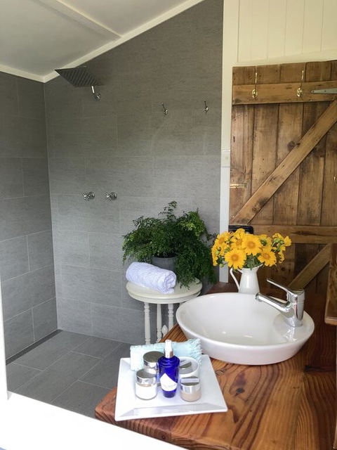 Dayboro - Blue Ridge Lavender Cottage - Accommodation Bookings 3